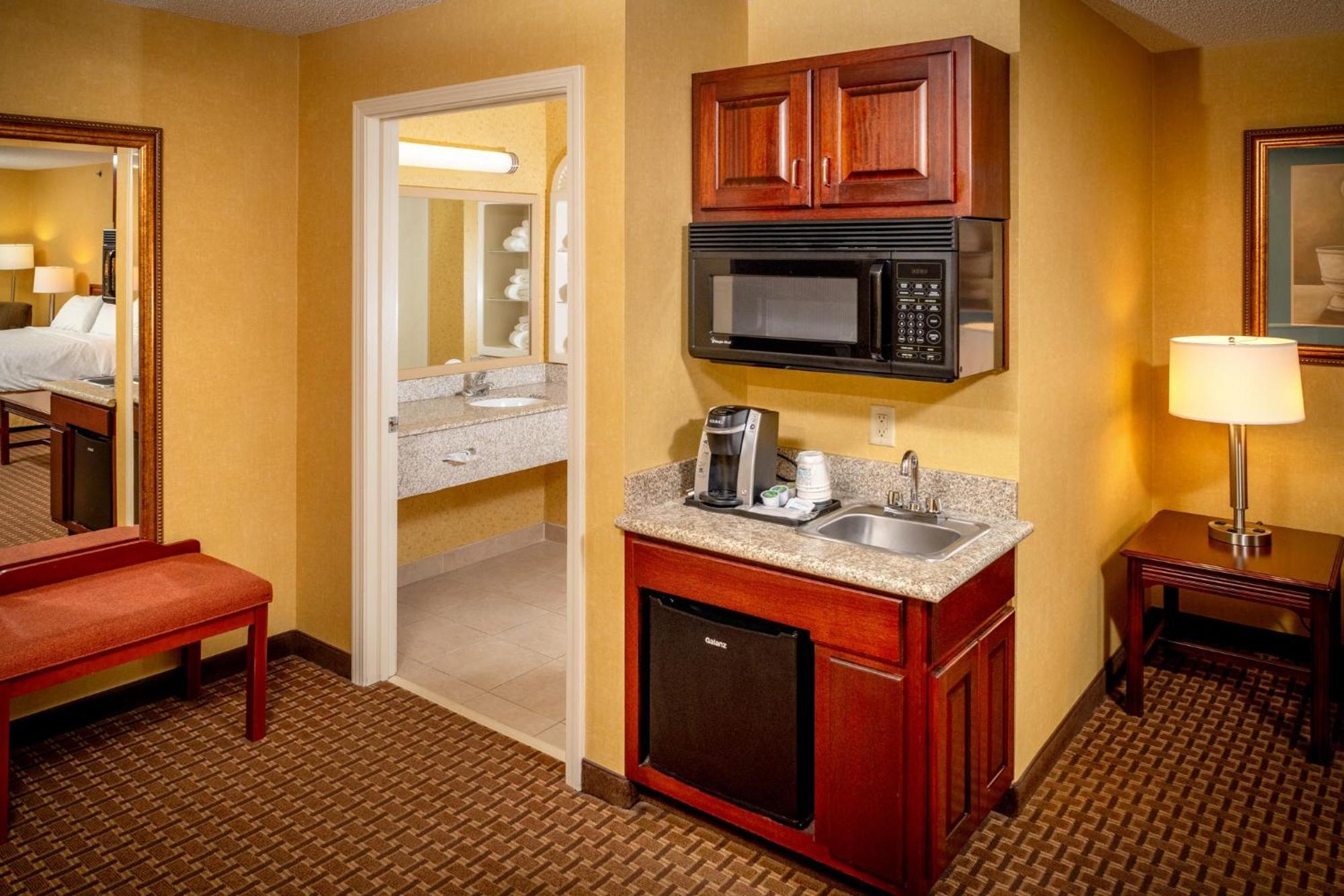 Holiday Inn Express And Suites Hazard By Ihg Extérieur photo