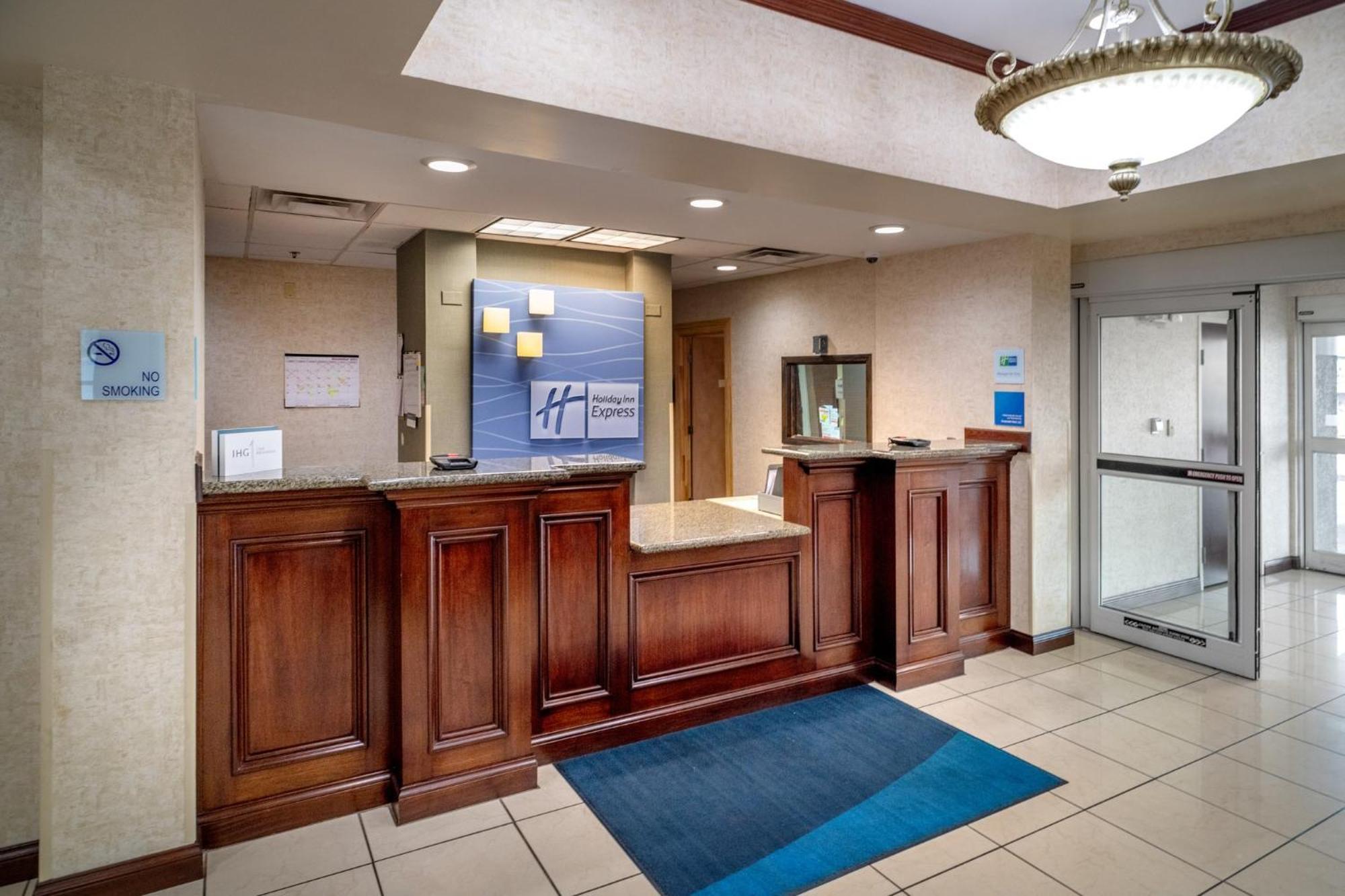 Holiday Inn Express And Suites Hazard By Ihg Extérieur photo