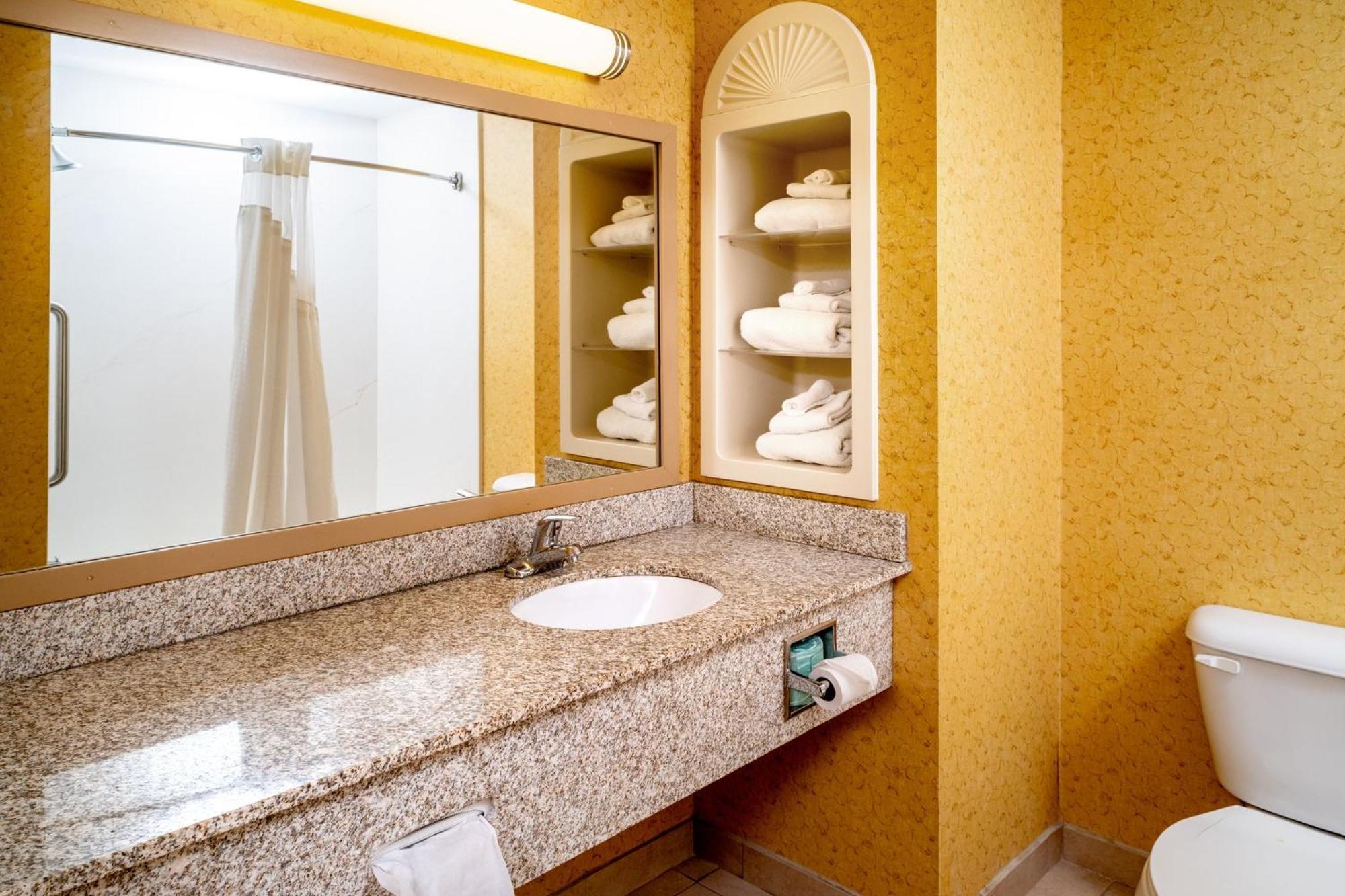 Holiday Inn Express And Suites Hazard By Ihg Extérieur photo